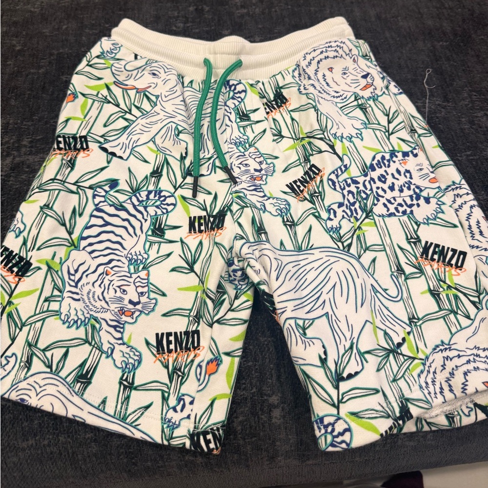 KENZO
Disco Jungle bermuda in white
